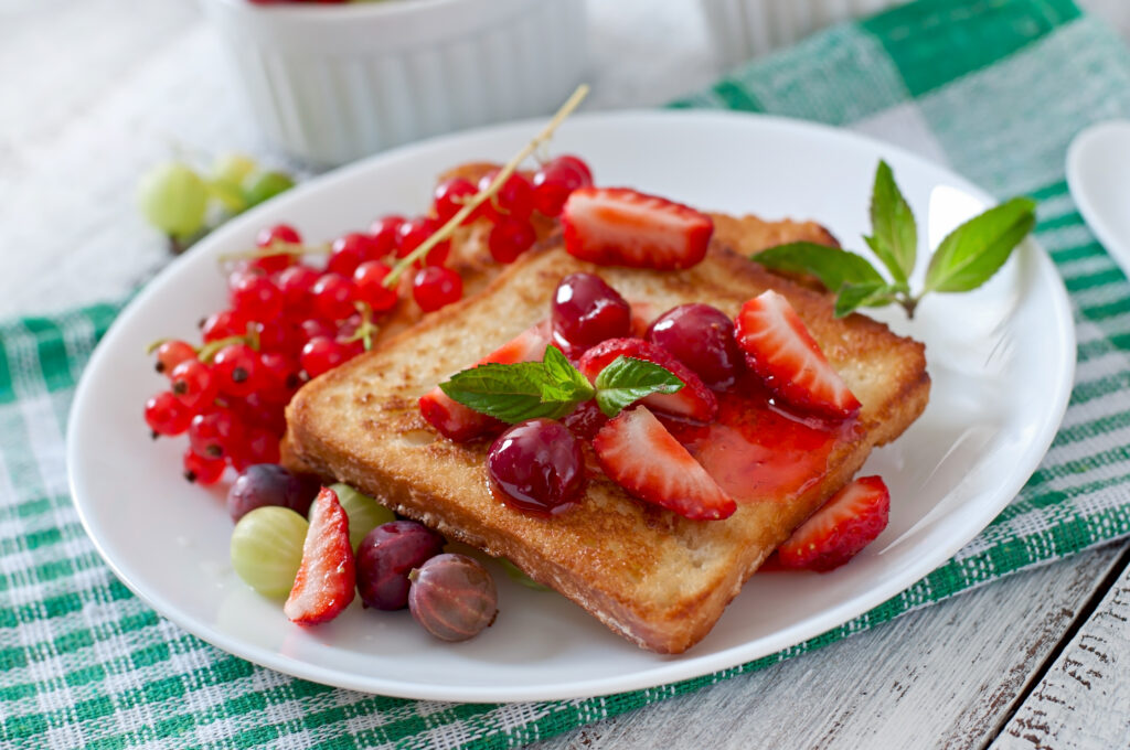 Tostadas francesas con fresas