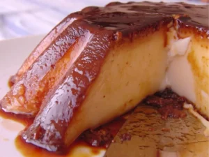 Un delicioso flan de huevo para consumir.