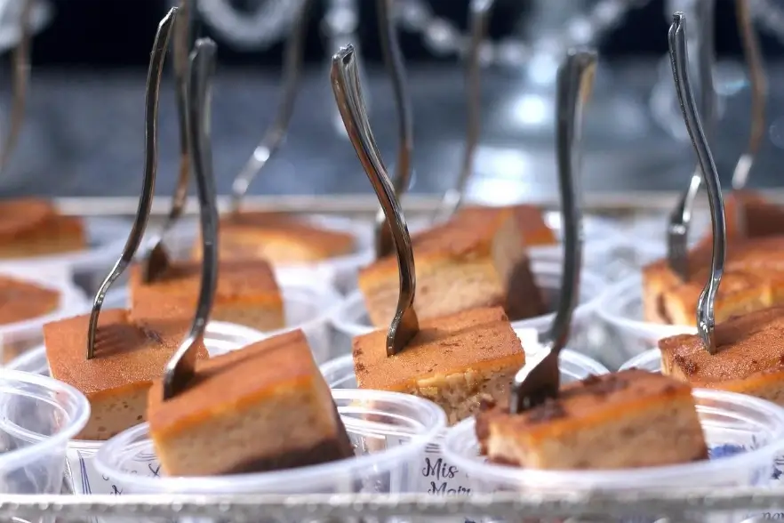 El flan de huevo es excelente para toda la familia.