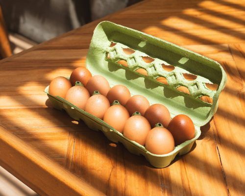 Unos huevos en panal para responder si comer huevo todos los días es malo